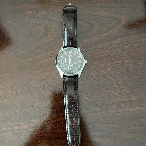 Guess watch - Picture 2 of 5